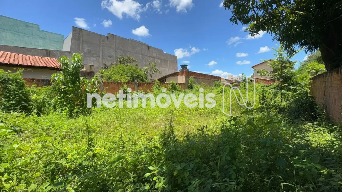 Lote para Venda com área de 460 m² no bairro Major Prates