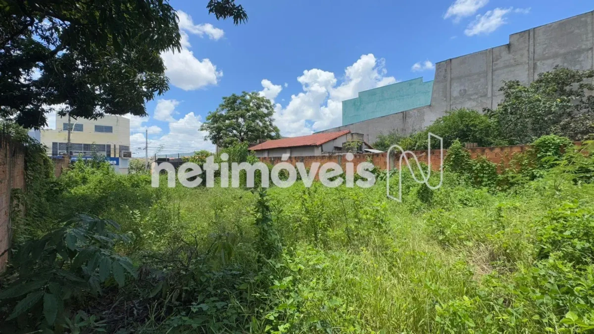Lote para Venda com área de 460 m² no bairro Major Prates