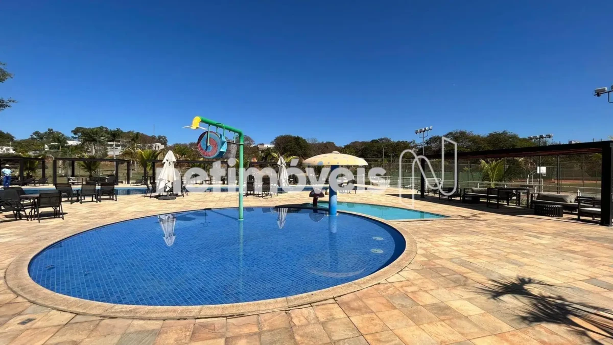 Lote para Venda com área de 693 m² no bairro Gran Royalle Pirâmide