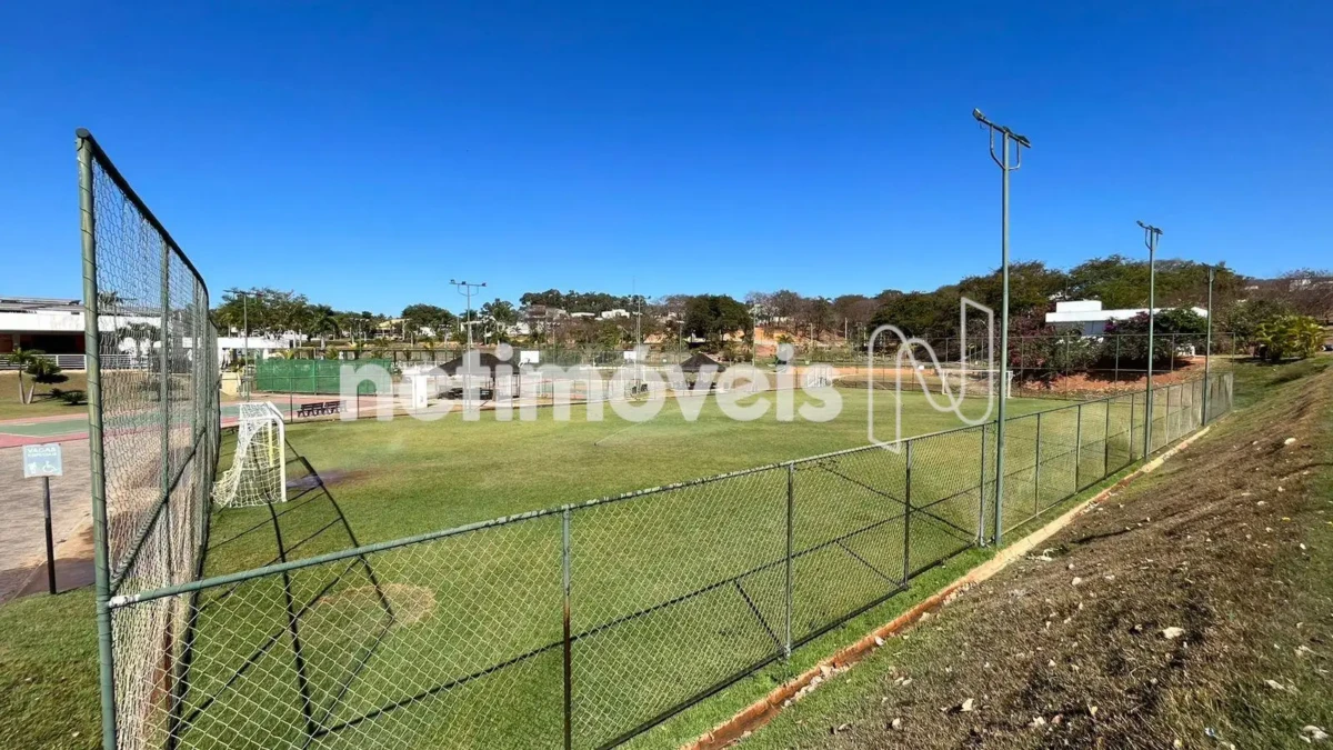 Lote para Venda com área de 693 m² no bairro Gran Royalle Pirâmide