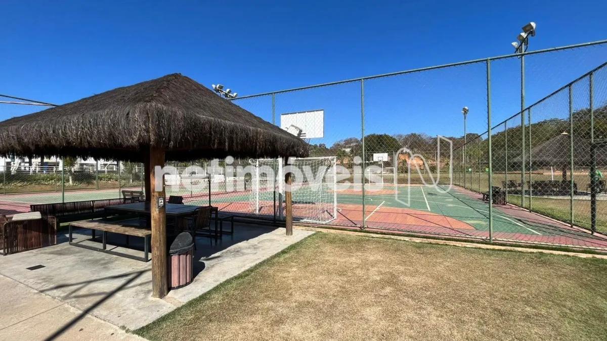 Lote para Venda com área de 693 m² no bairro Gran Royalle Pirâmide