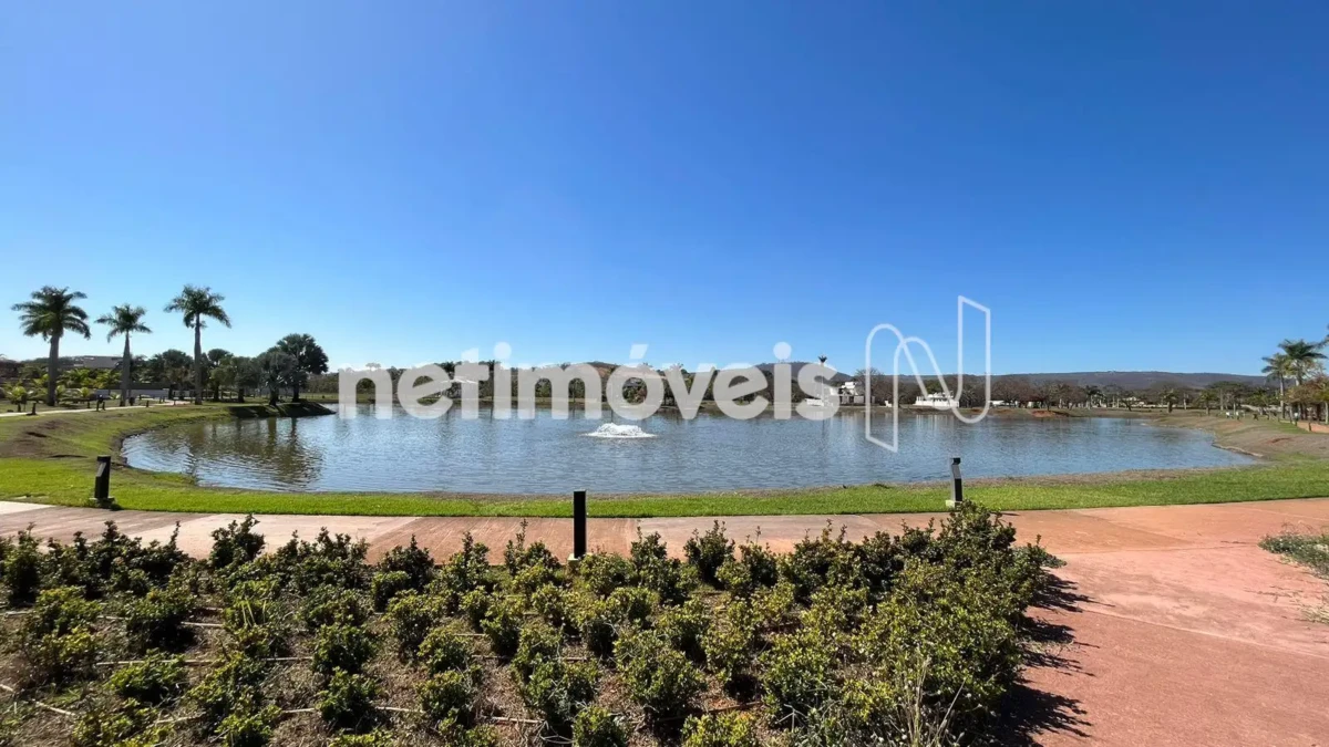 Lote para Venda com área de 693 m² no bairro Gran Royalle Pirâmide