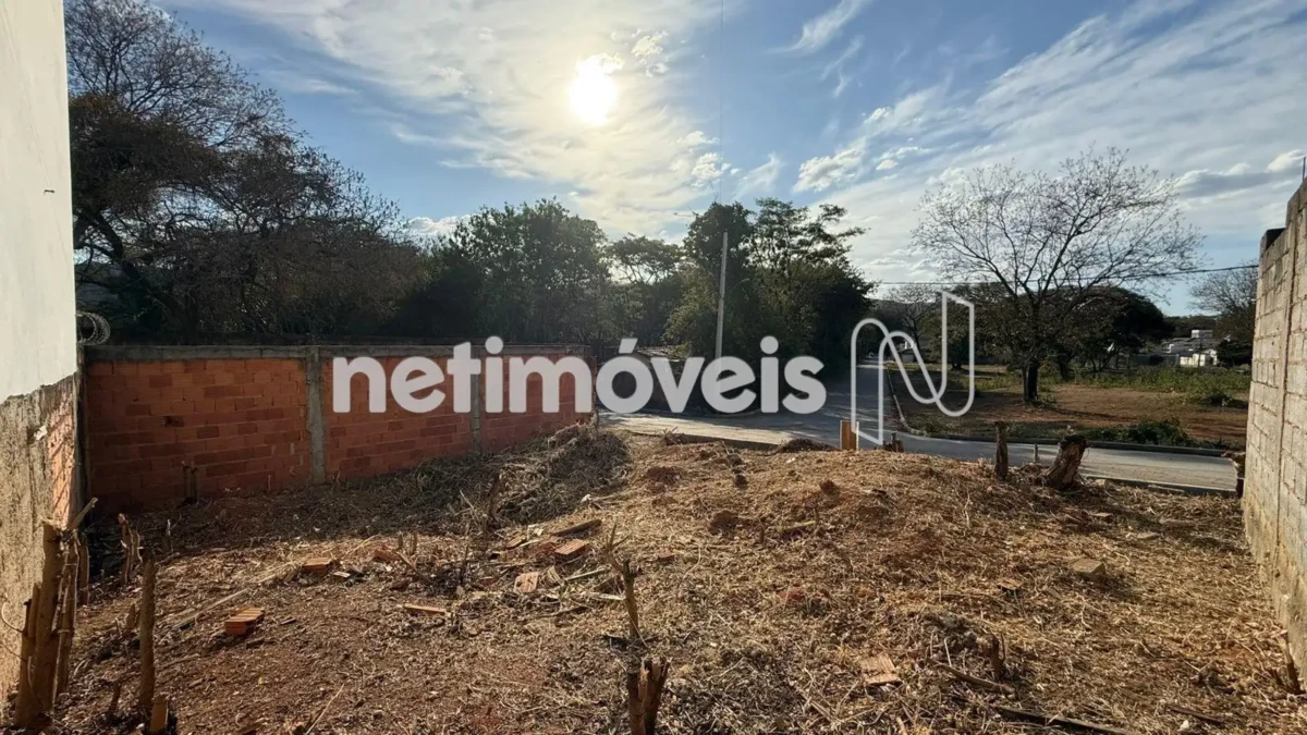 Lote para Venda com área de 114 m² no bairro Morada da Serra