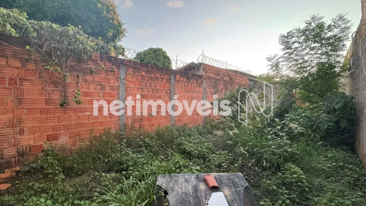 Lote para Venda com área de 180 m² no bairro Major Prates