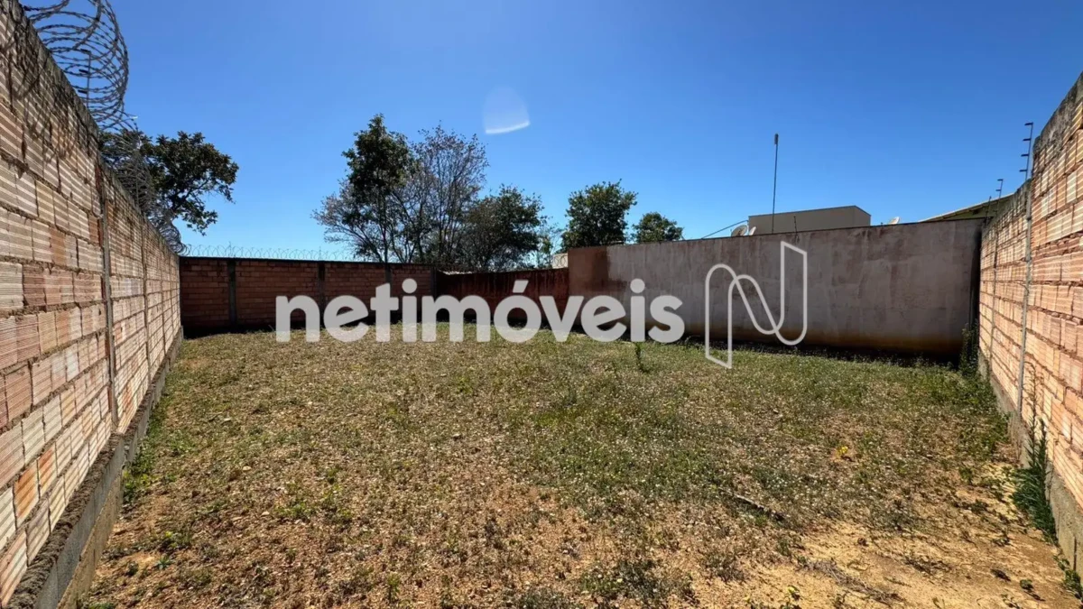Lote para Venda com área de 242 m² no bairro Jaraguá I