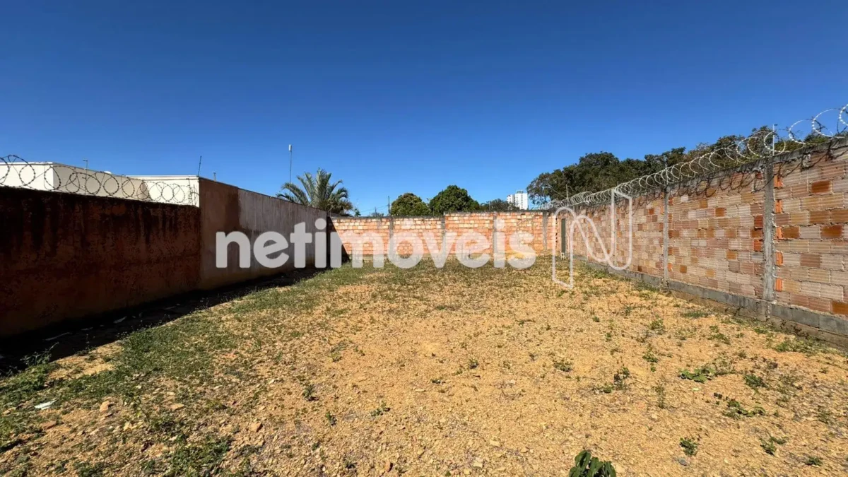 Lote para Venda com área de 242 m² no bairro Jaraguá I