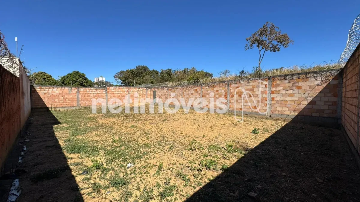 Lote para Venda com área de 242 m² no bairro Jaraguá I