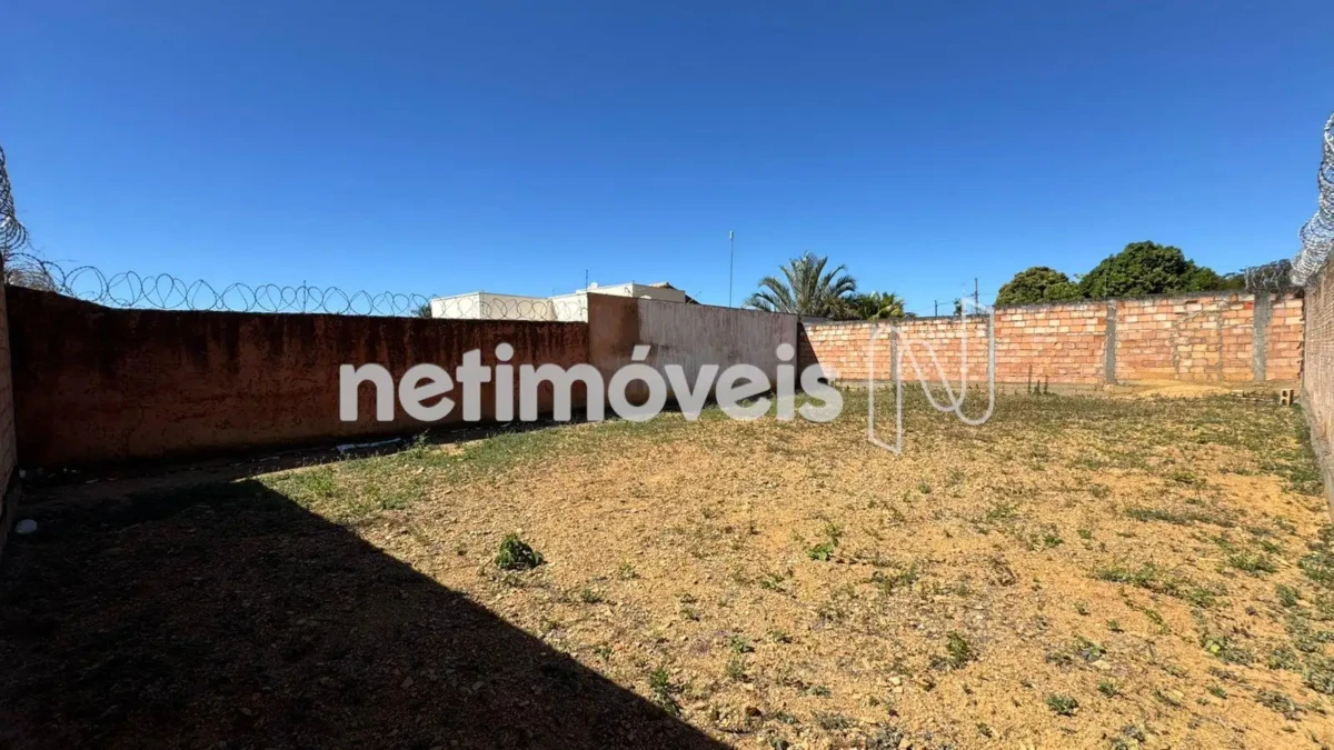 Lote para Venda com área de 242 m² no bairro Jaraguá I