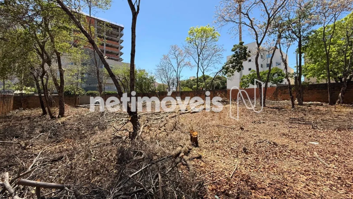 Lote para Venda com área de 990 m² no bairro Morada do Sol