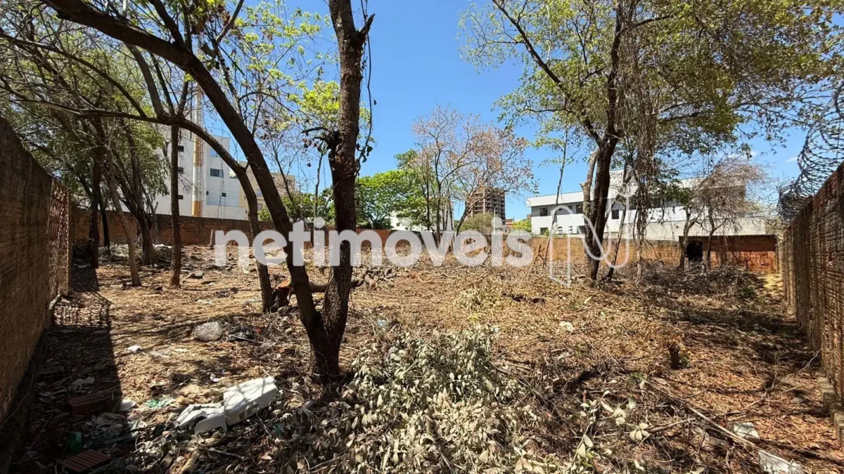 Lote para Venda com área de 990 m² no bairro Morada do Sol