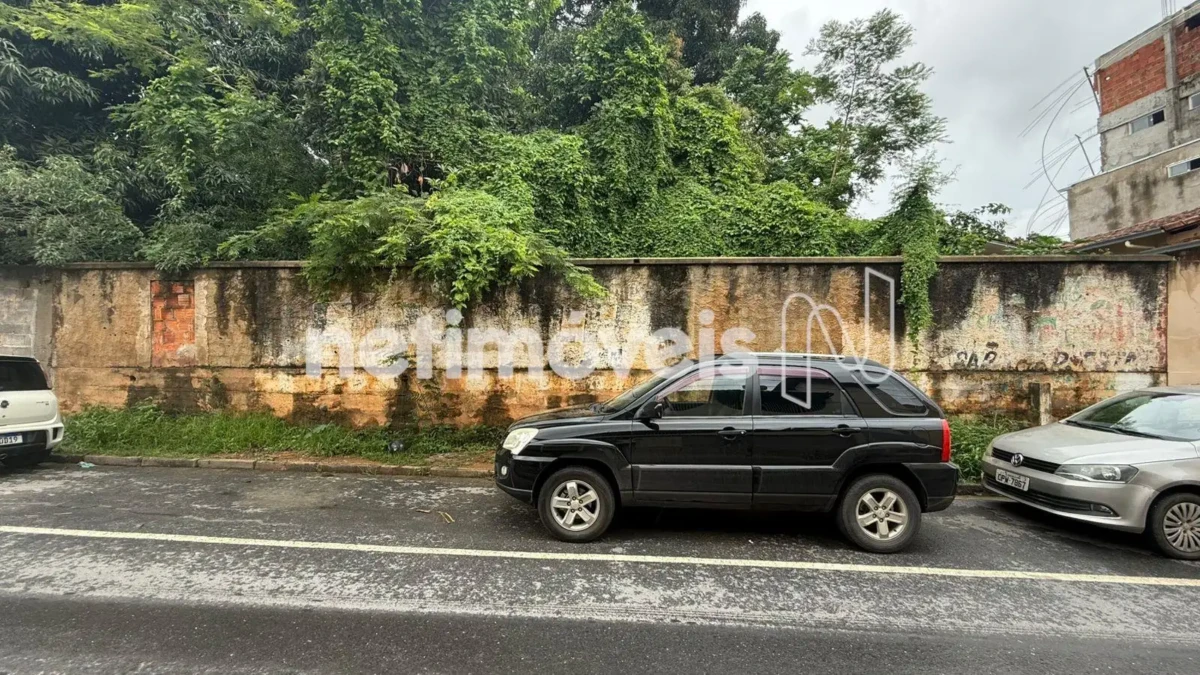 Lote para Venda com área de 714 m² no bairro Centro