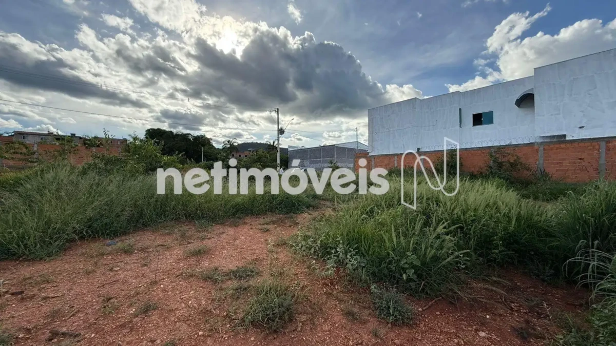Lote para Venda com área de 180 m² no bairro Loteamento Bella Montes