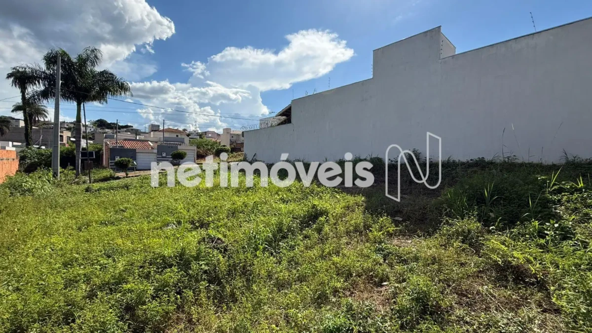 Lote para Venda com área de 210 m² no bairro Jardim Panorama