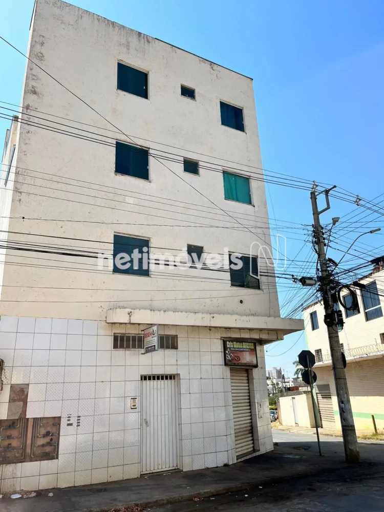 Prédio para Venda no bairro Centro em Montes Claros