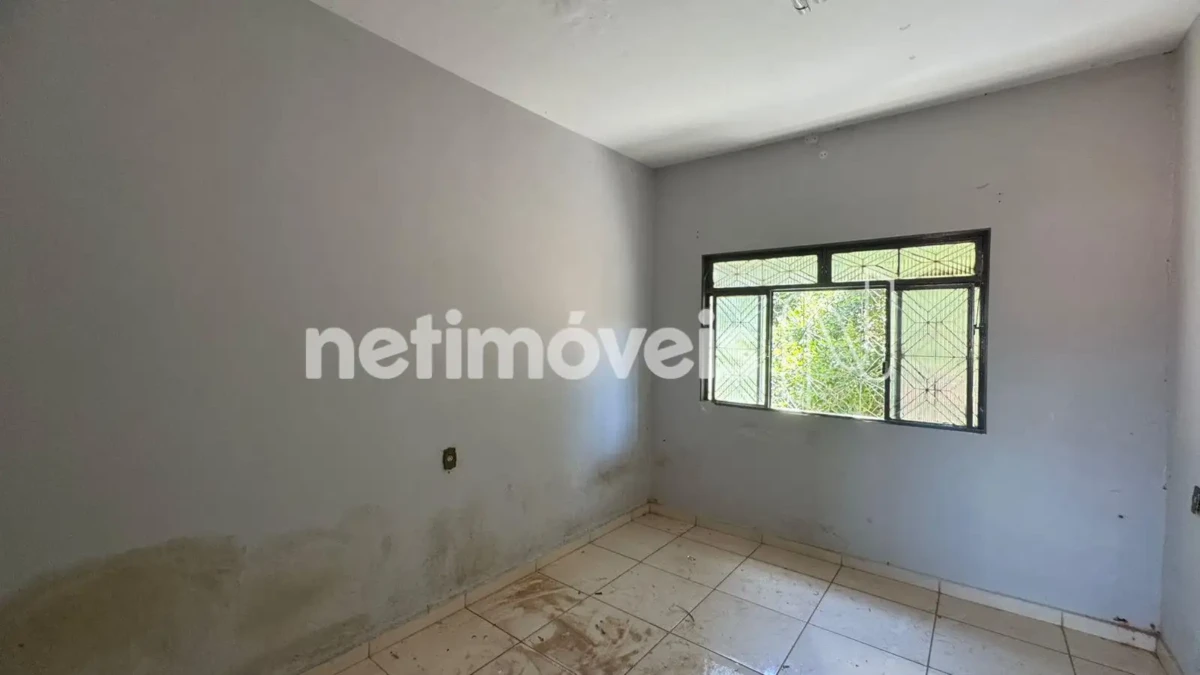 Prédio para Venda com 2 salas no bairro Monte Alegre em Montes Claros