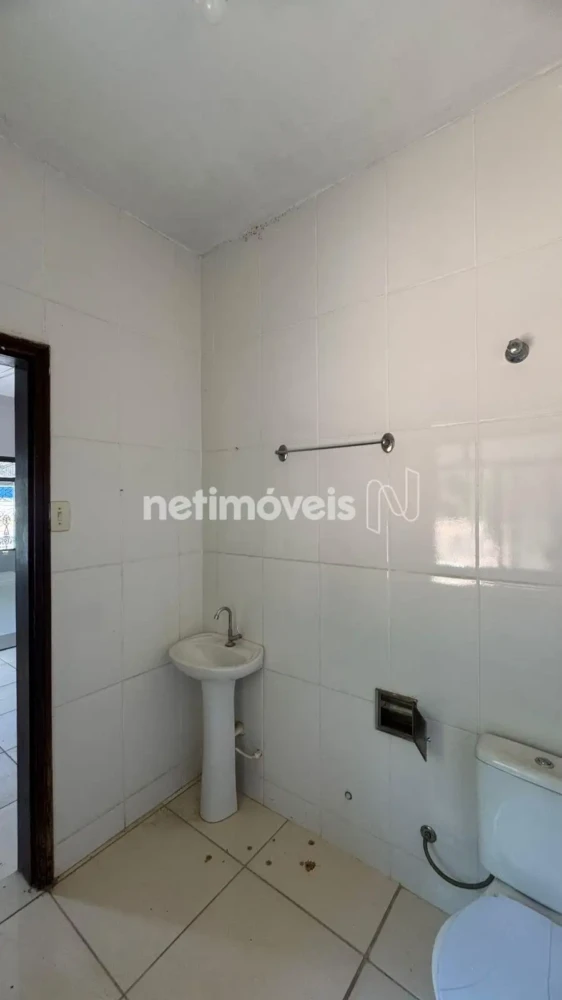 Prédio para Venda com 2 salas no bairro Monte Alegre em Montes Claros