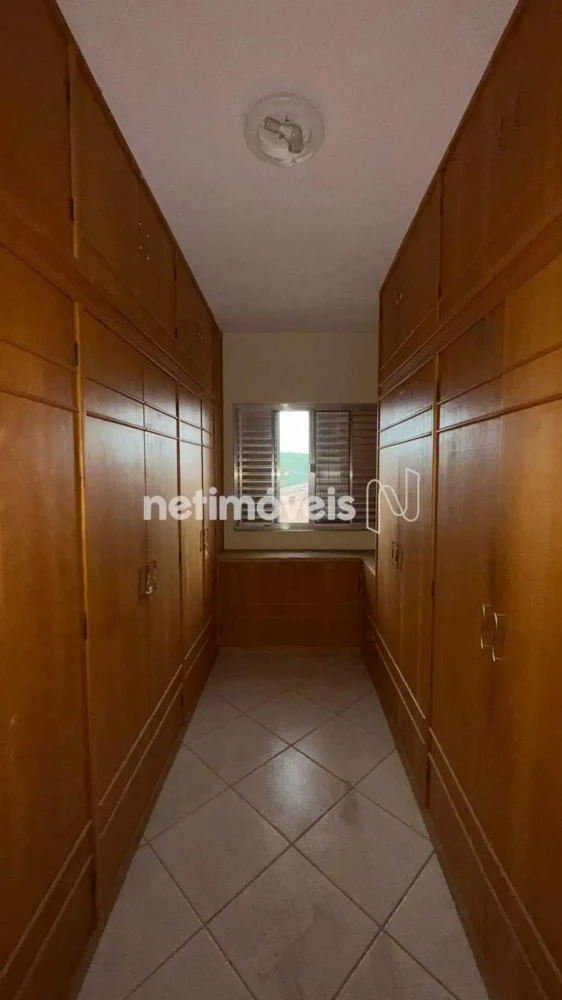 Prédio para Venda com 5 salas no bairro Centro em Montes Claros