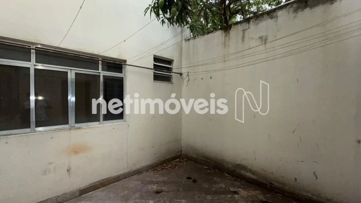 Prédio para Venda com 5 salas no bairro Centro em Montes Claros