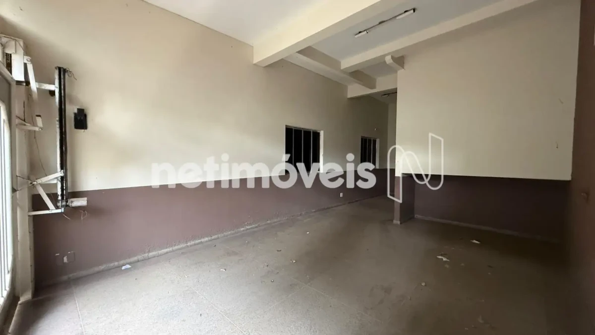 Prédio para Venda com 5 salas no bairro Centro em Montes Claros