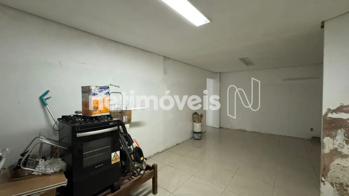 Ponto Comercial para Venda de área principal de 193.36 m² no bairro Centro