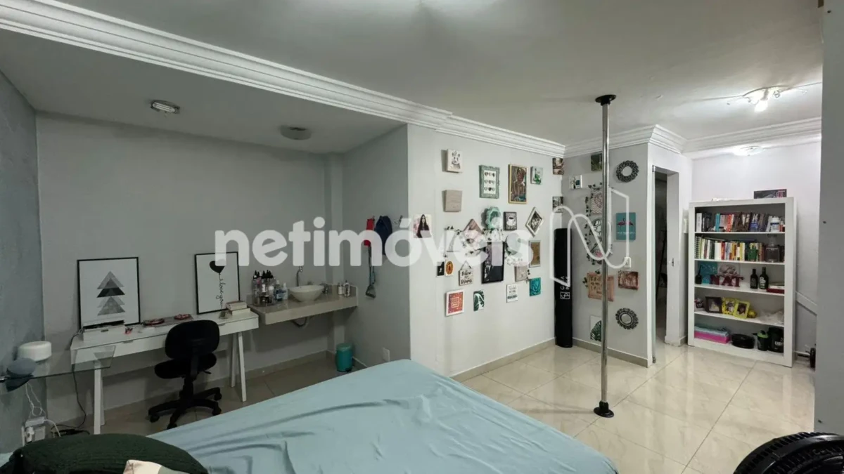 Ponto Comercial para Venda de área principal de 193.36 m² no bairro Centro
