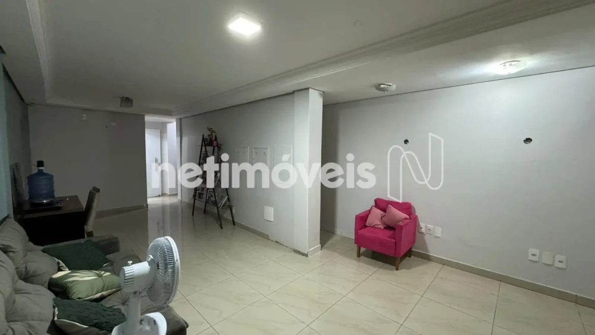 Ponto Comercial para Venda de área principal de 193.36 m² no bairro Centro
