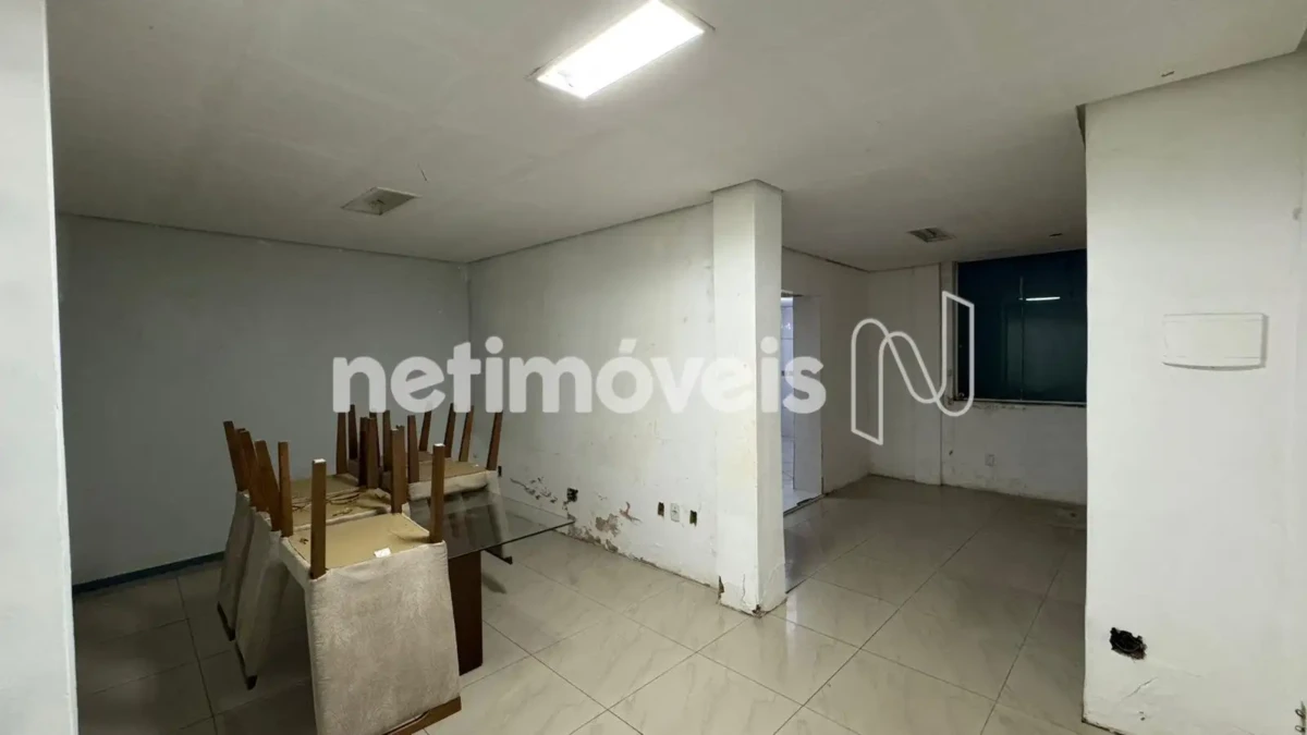 Ponto Comercial para Venda de área principal de 193.36 m² no bairro Centro
