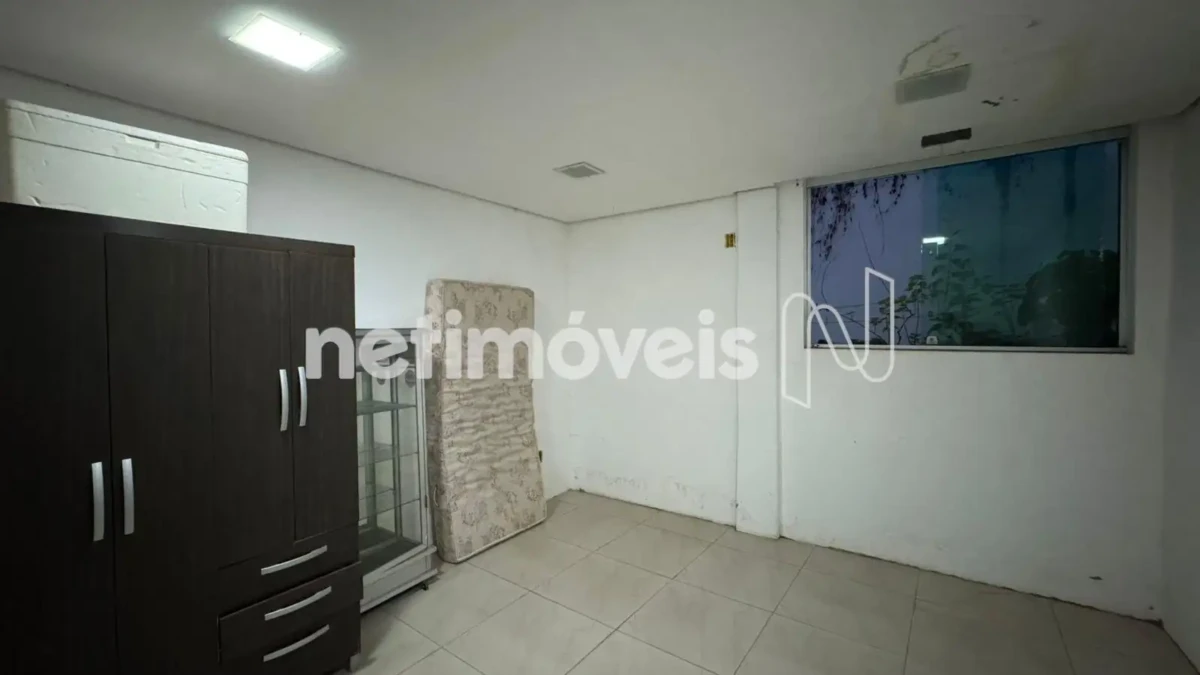 Ponto Comercial para Venda de área principal de 193.36 m² no bairro Centro