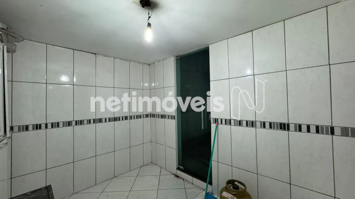 Ponto Comercial para Venda de área principal de 193.36 m² no bairro Centro