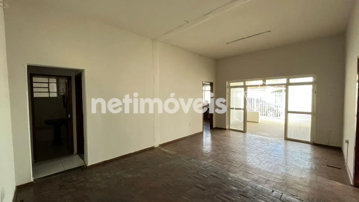 Casa para Venda com 3 quartos no bairro Centro