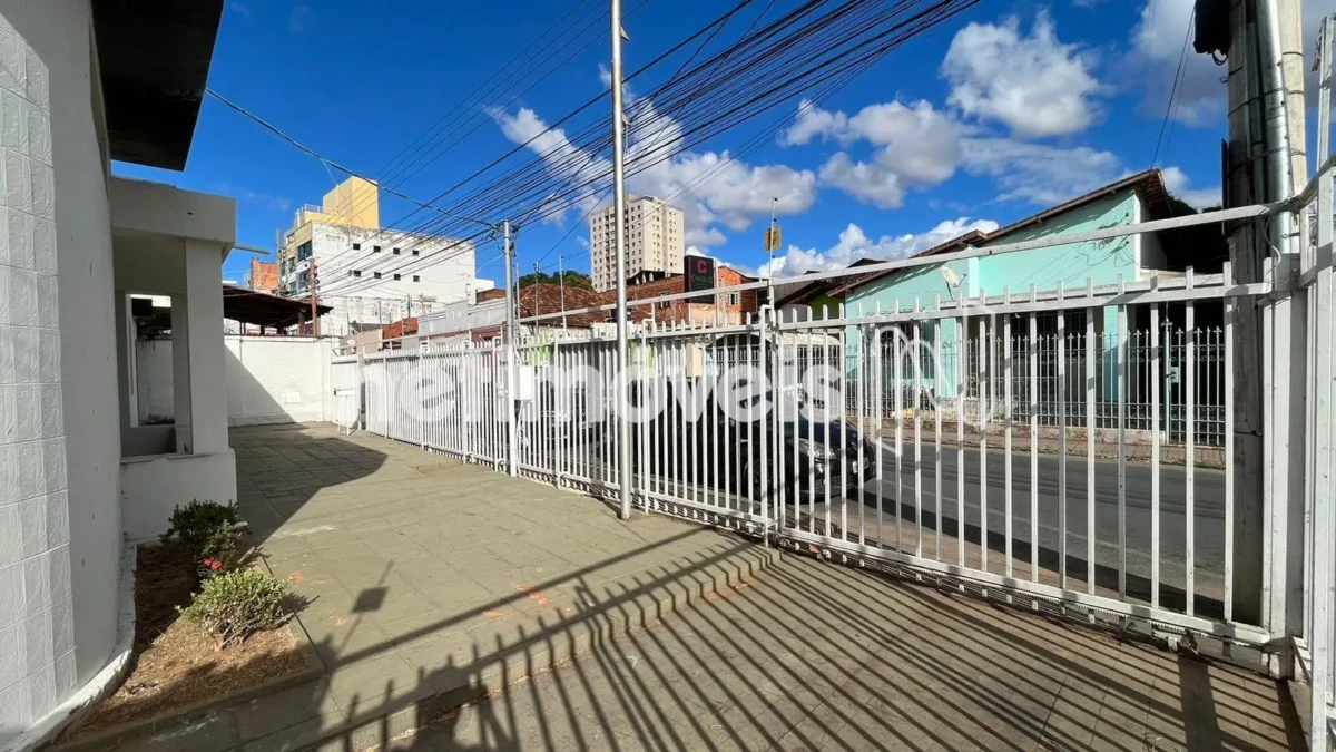 Casa para Venda com 3 quartos no bairro Centro