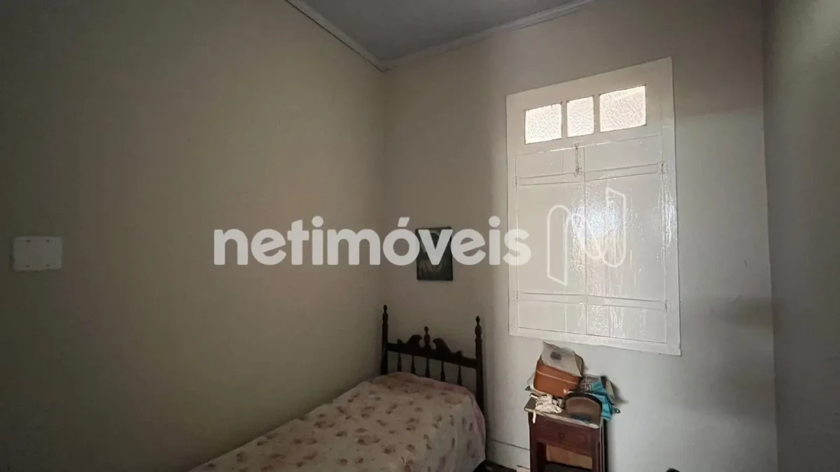Casa para Venda com 4 quartos no bairro Centro