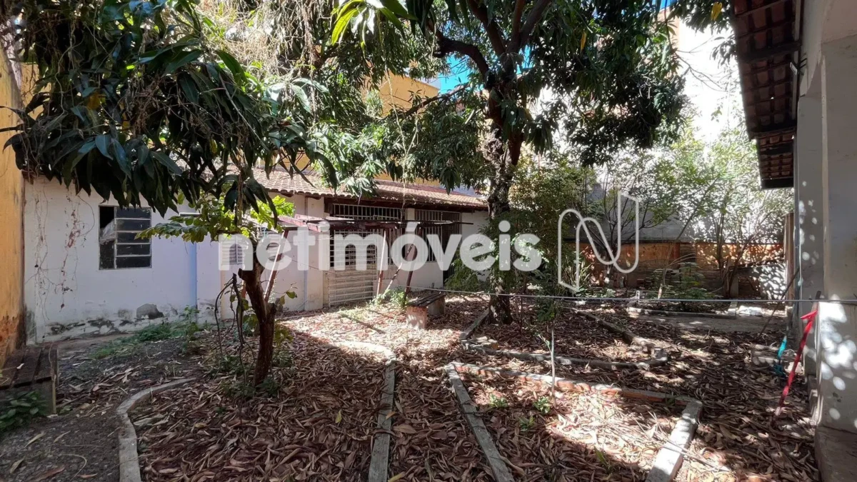Casa para Venda com 4 quartos no bairro Centro