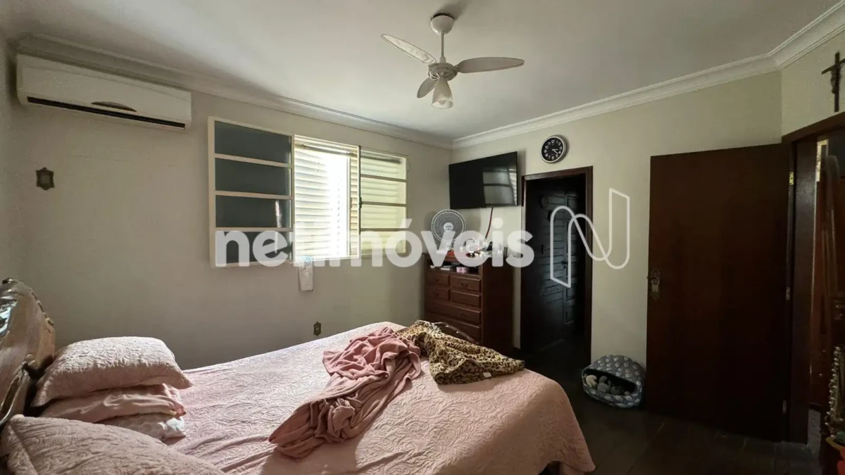 Casa para Venda com 5 quartos no bairro Vila Brasília