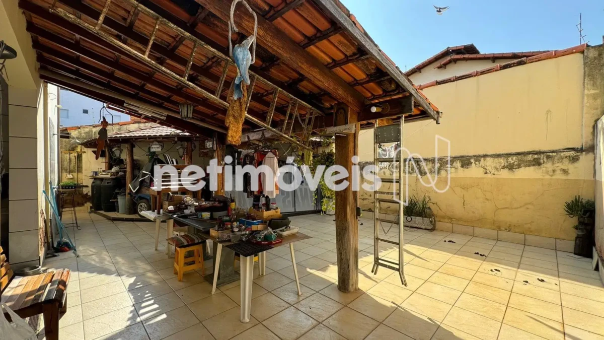 Casa para Venda com 5 quartos no bairro Vila Brasília