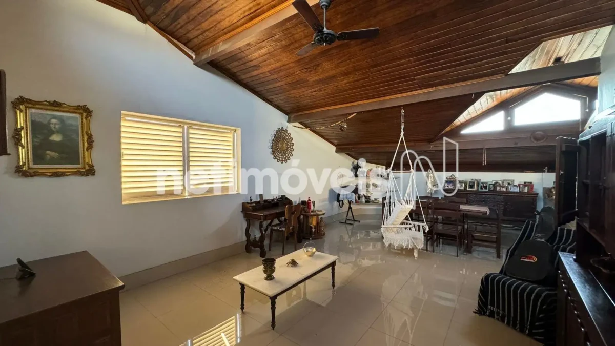 Casa para Venda com 5 quartos no bairro Vila Brasília