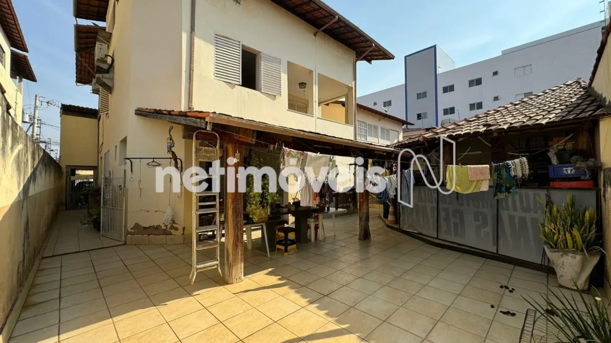 Casa para Venda com 5 quartos no bairro Vila Brasília