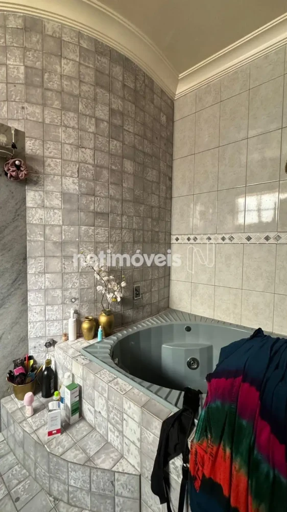 Casa para Venda com 5 quartos no bairro Vila Brasília