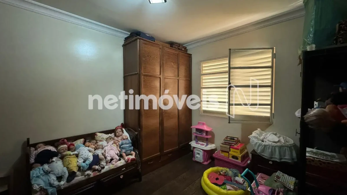 Casa para Venda com 5 quartos no bairro Vila Brasília