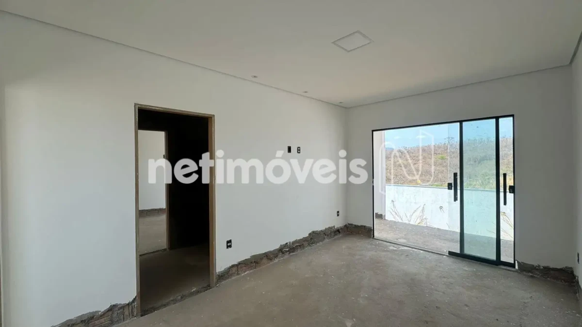 Casa para Venda com 4 quartos no bairro Residencial Sul Jacarandás