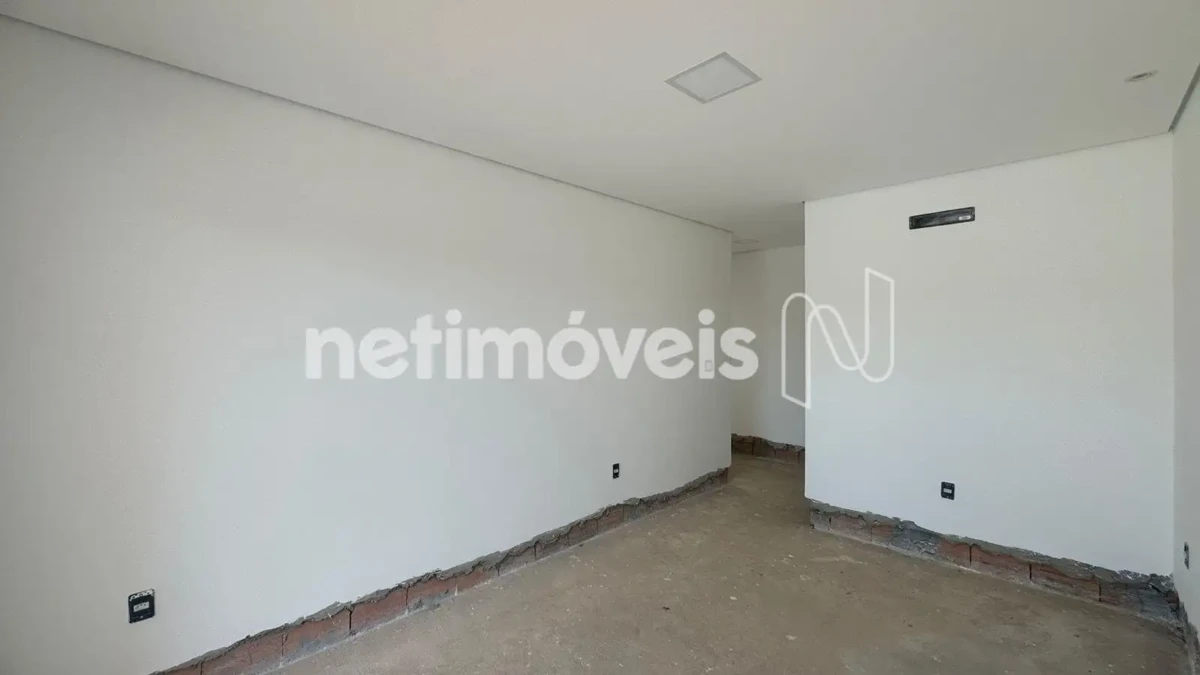 Casa para Venda com 4 quartos no bairro Residencial Sul Jacarandás