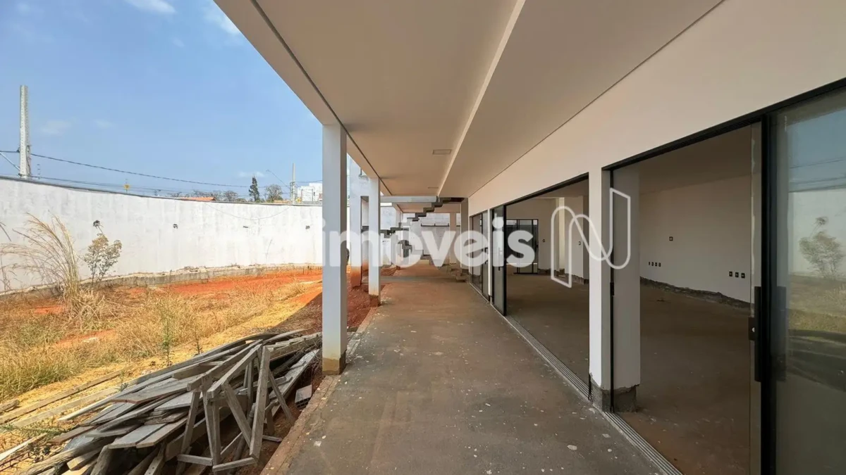 Casa para Venda com 4 quartos no bairro Residencial Sul Jacarandás
