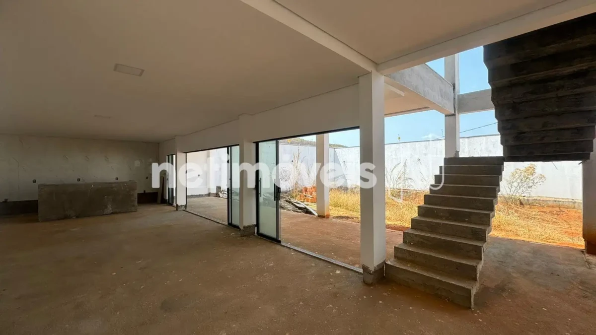 Casa para Venda com 4 quartos no bairro Residencial Sul Jacarandás