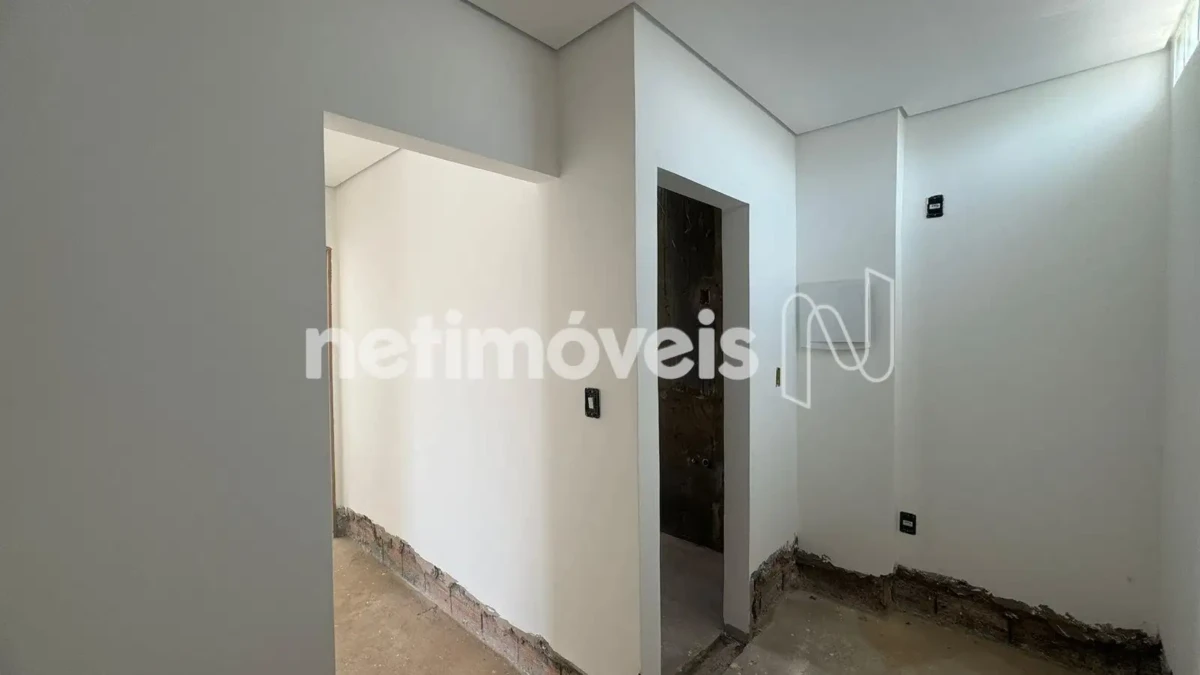 Casa para Venda com 4 quartos no bairro Residencial Sul Jacarandás