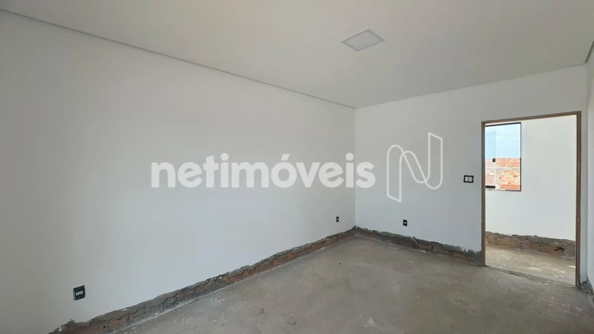 Casa para Venda com 4 quartos no bairro Residencial Sul Jacarandás