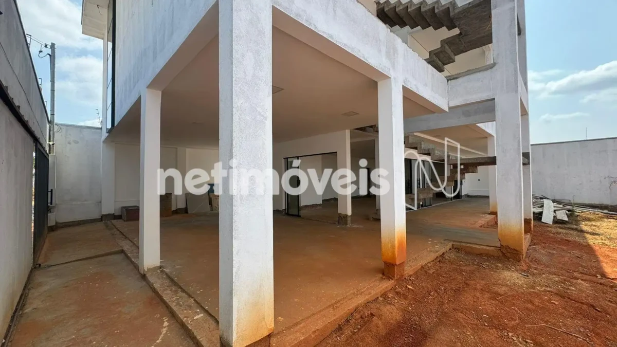 Casa para Venda com 4 quartos no bairro Residencial Sul Jacarandás