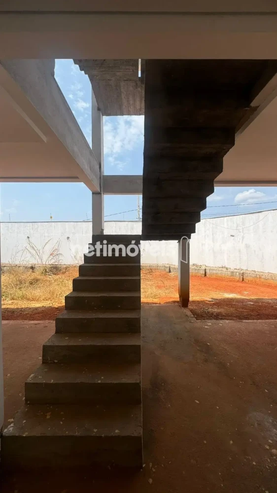 Casa para Venda com 4 quartos no bairro Residencial Sul Jacarandás