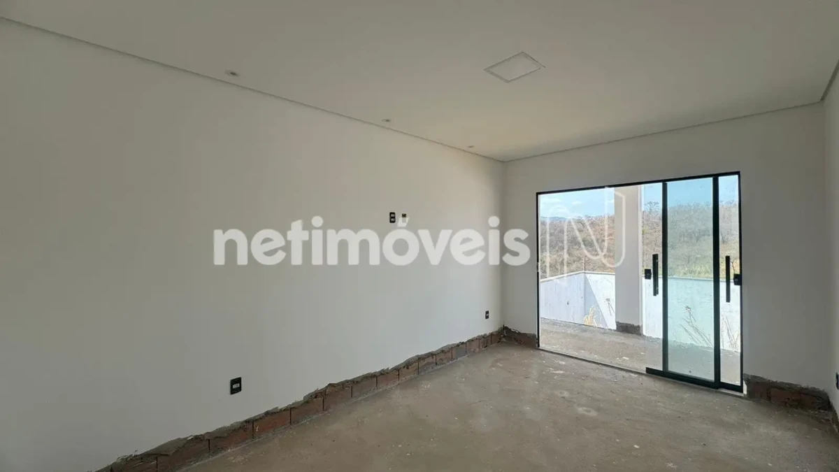 Casa para Venda com 4 quartos no bairro Residencial Sul Jacarandás