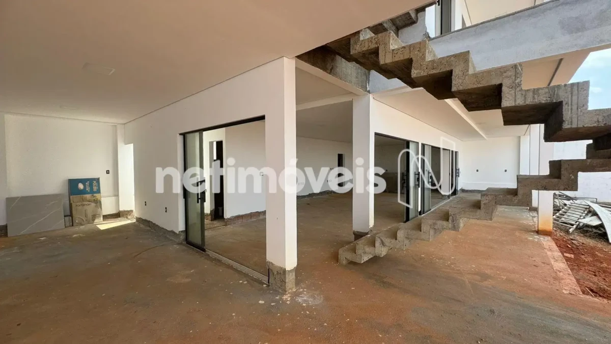 Casa para Venda com 4 quartos no bairro Residencial Sul Jacarandás