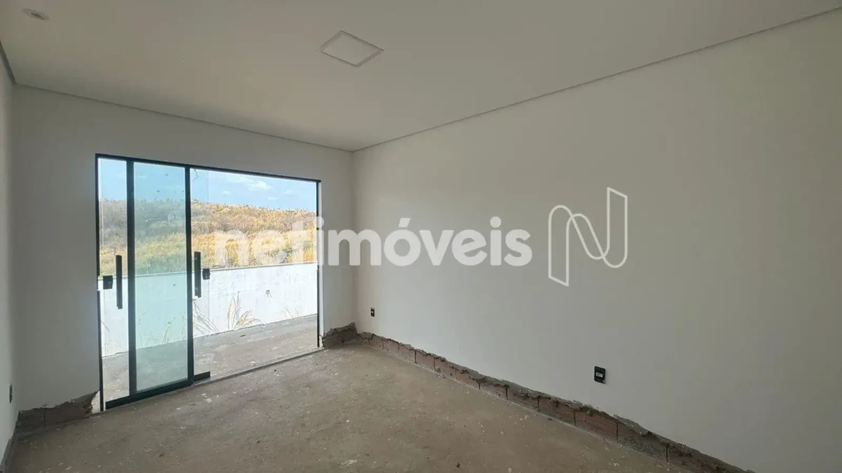 Casa para Venda com 4 quartos no bairro Residencial Sul Jacarandás